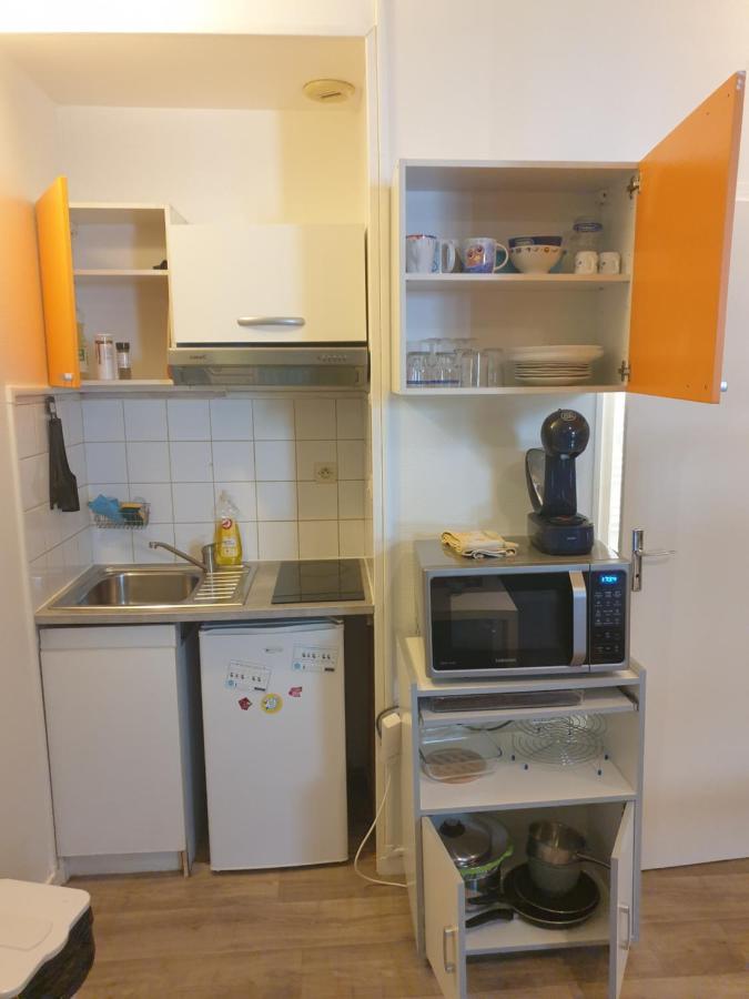 Studio Simplicien *Cosy* Plein Centre Ville De Poitiers *Tv* Wifi *Cafe* Exterior photo