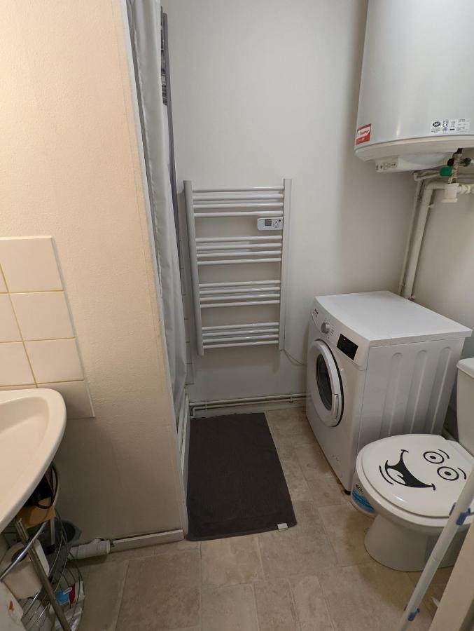 Studio Simplicien *Cosy* Plein Centre Ville De Poitiers *Tv* Wifi *Cafe* Exterior photo
